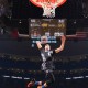 NBA总决赛激战正酣 勇士队逆转取胜夺赛点