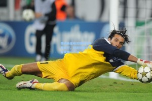 挪威新星哈兰德呼吁冷静前行，球迷热盼世界杯荣耀引热议